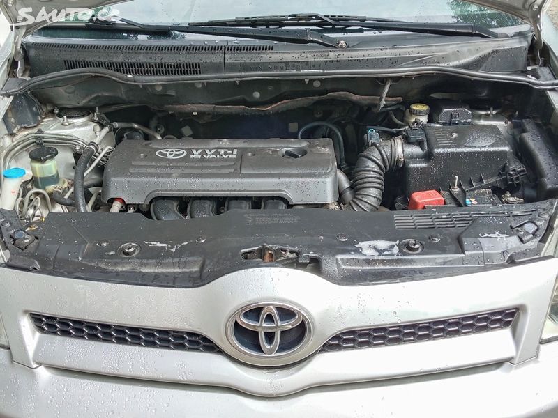 Toyota Corolla Verso, 1,6 benzin